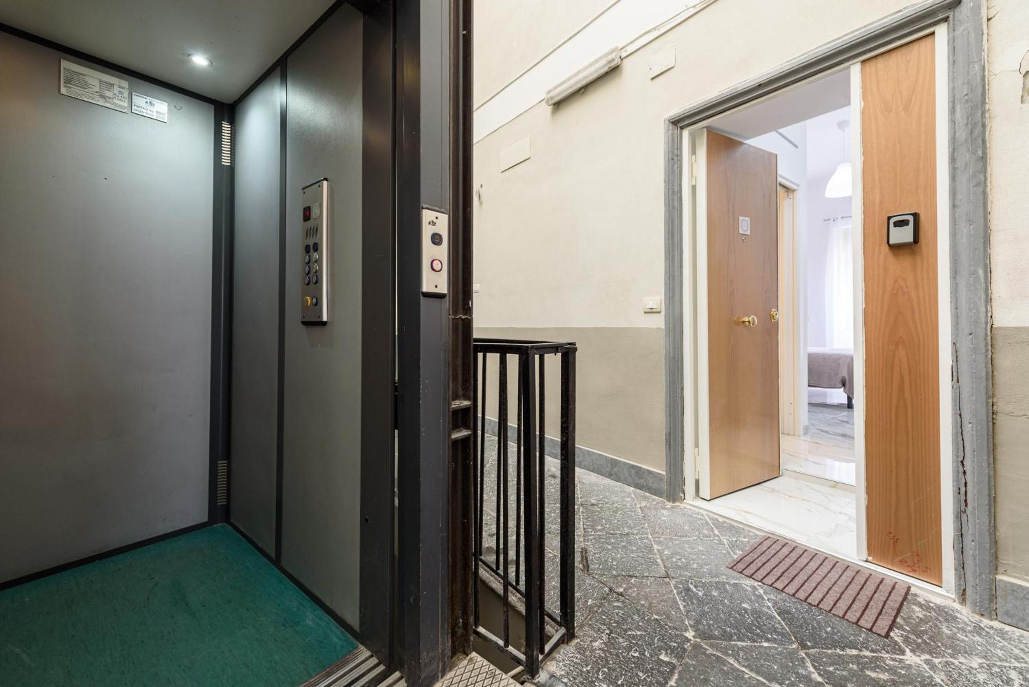 ナポリCasa Ninaアパートメント エクステリア 写真