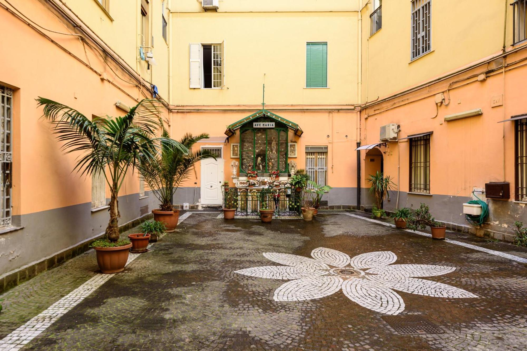 ナポリCasa Ninaアパートメント エクステリア 写真